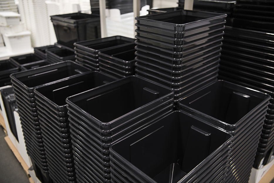 como las cajas de plastico optimizan almacenamiento y transporte de productos 1