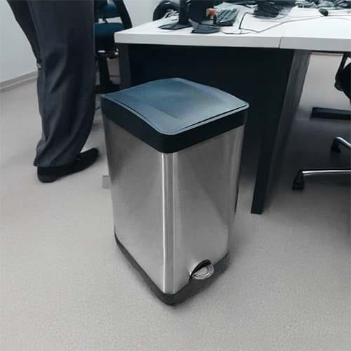 Bote SILVER de acero inoxidable con pedal 20 litros Liner interior