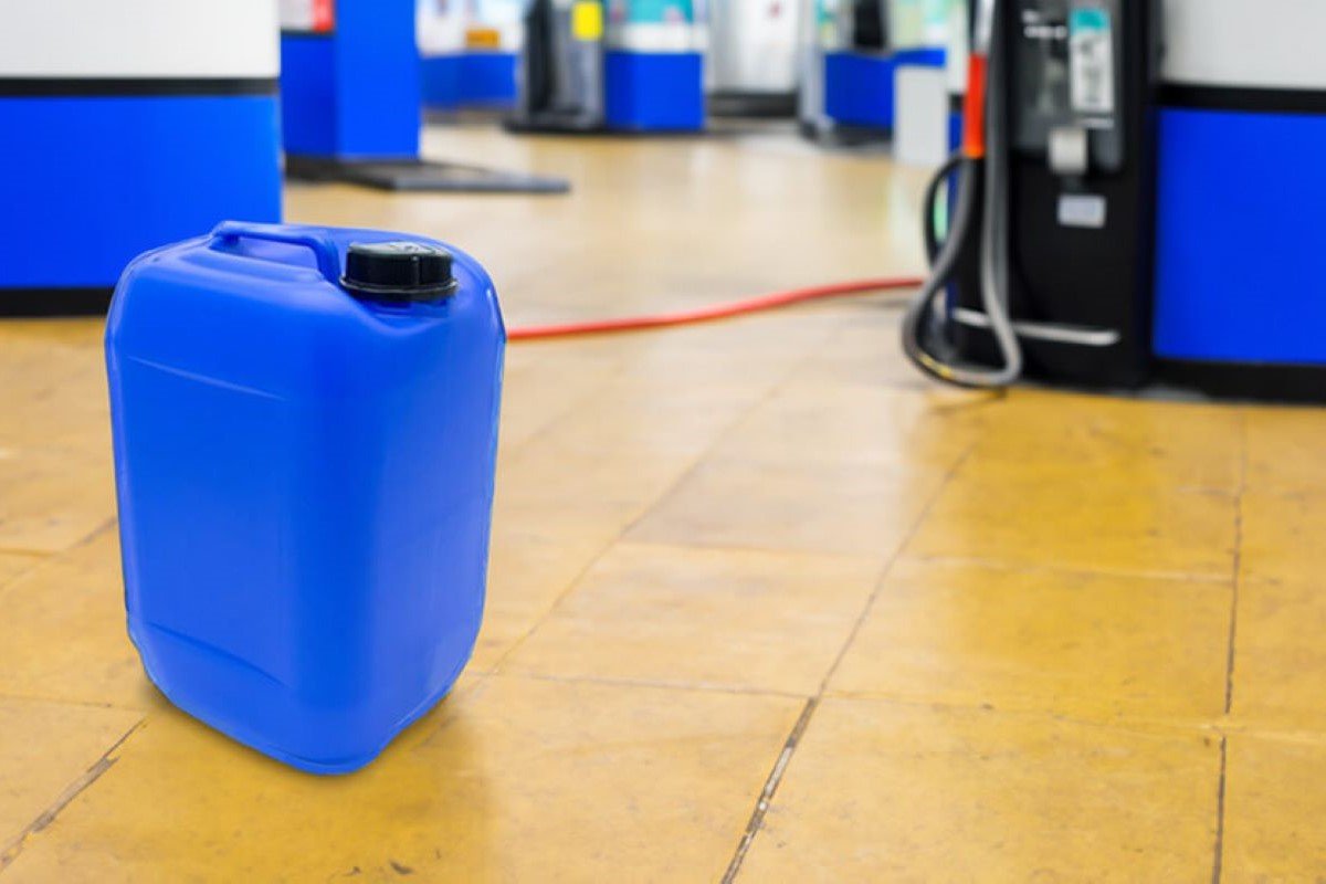 bidones de gasolina 
